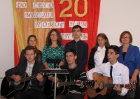 IMG_4637 молодежь поет